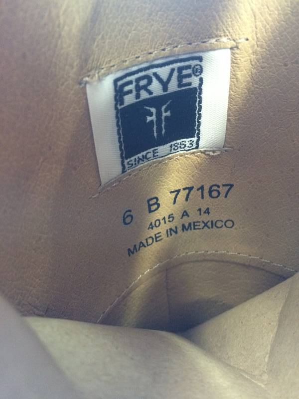 womens frye boots size  L20 H5 W14.75