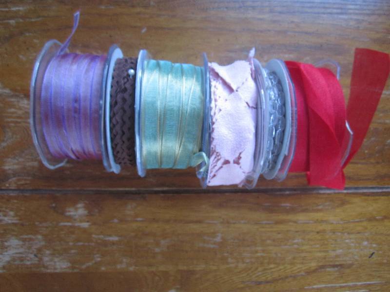 lot of 5 ribbon spools ...