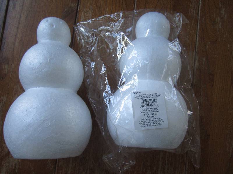 lot of 2 Darice styrofoam snowman ...
