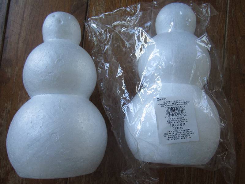 lot of 2 Darice styrofoam snowman ...