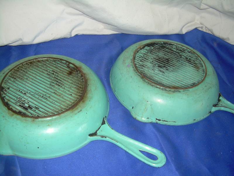 vintage porcelien frying pan