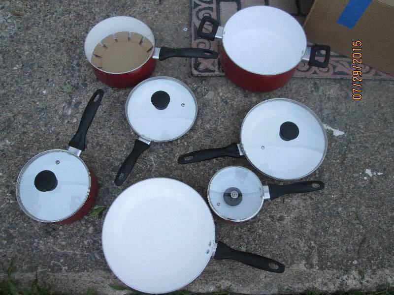Used very little, clean ceramic coa...