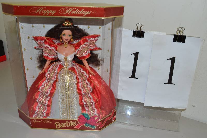 lot 11 image: Happy Holiday Special Edition