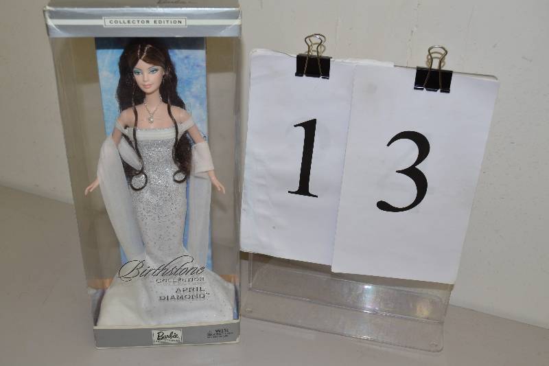 lot 13 image: Birthstone collection