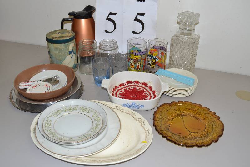 lot 55 image: Misc. Kitchenhousehold items