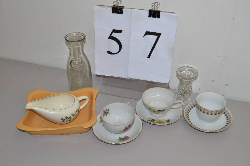 lot 57 image: Cups and Saucers