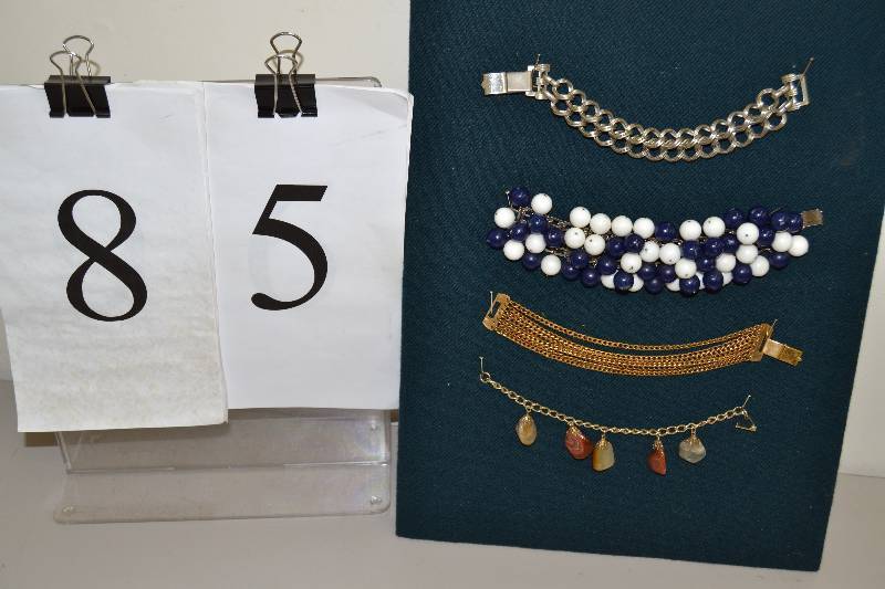 lot 85 image: Bracelets