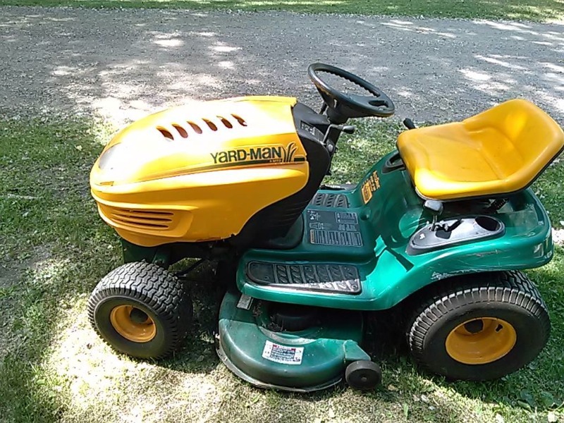 Yard Man 42 Riding Lawn Mower Foot Pedal Hydro Very Clean Only 299