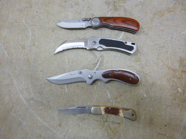 4 Lock Blade Knives