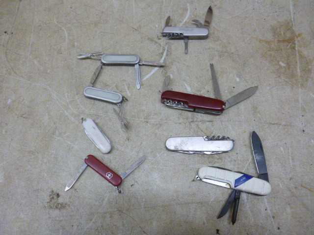 8 Miscellaneous Knives