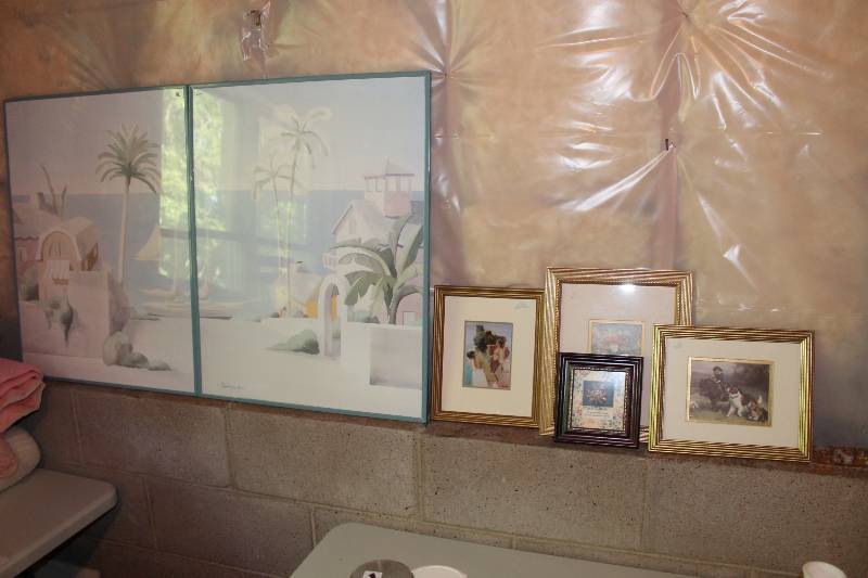 lot 88 image: Lot of (6) Pictutres  Prints wFrames Matted (4).