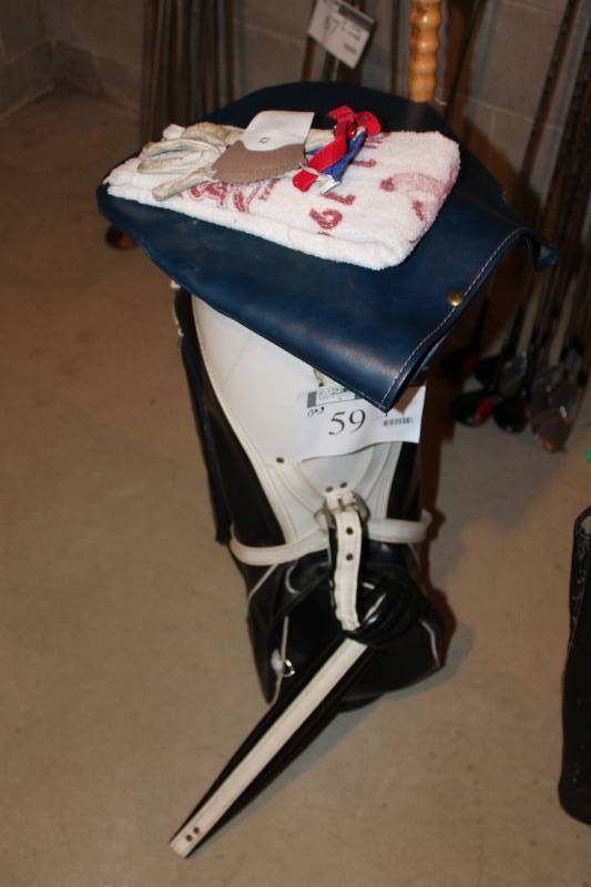 lot 59 image: Golf Bag wGolf Umbrella & Glove.