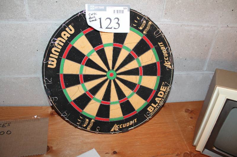 lot 123 image: Winmau Cork Dart Board.