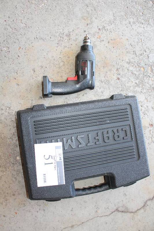 lot 51 image: Loto f (2) Craftsman Power Drills wBattery & Case.
