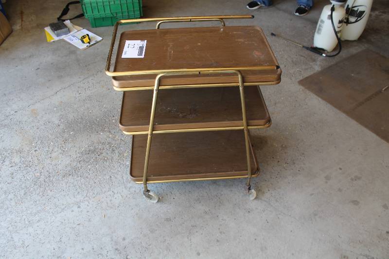 lot 22 image: Serving Cart wWheels & 3 Shelves 26 x 17 x 32.