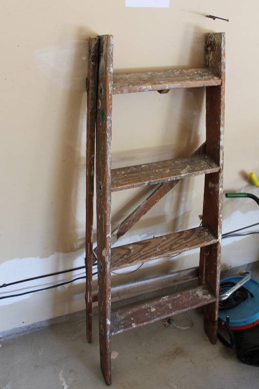 lot 24 image: 54 Wooden Ladder.