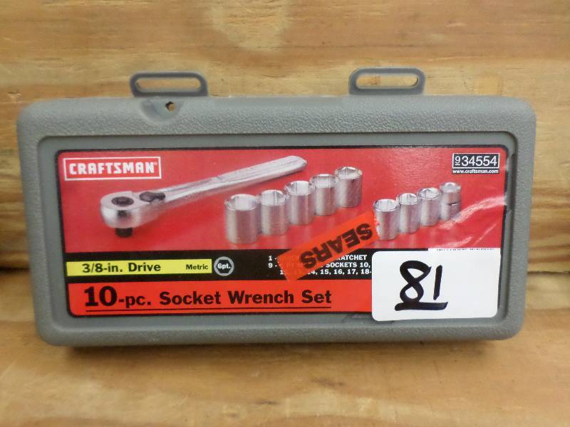 lot 81 image: New Craftsman 10-Piece 38-Drive M...