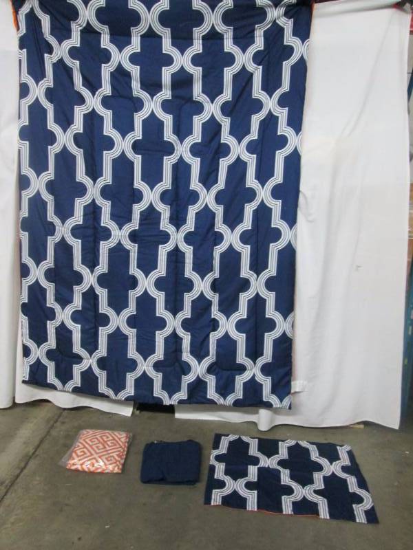 Alcove Colette Bed Set & Accessories - Twin