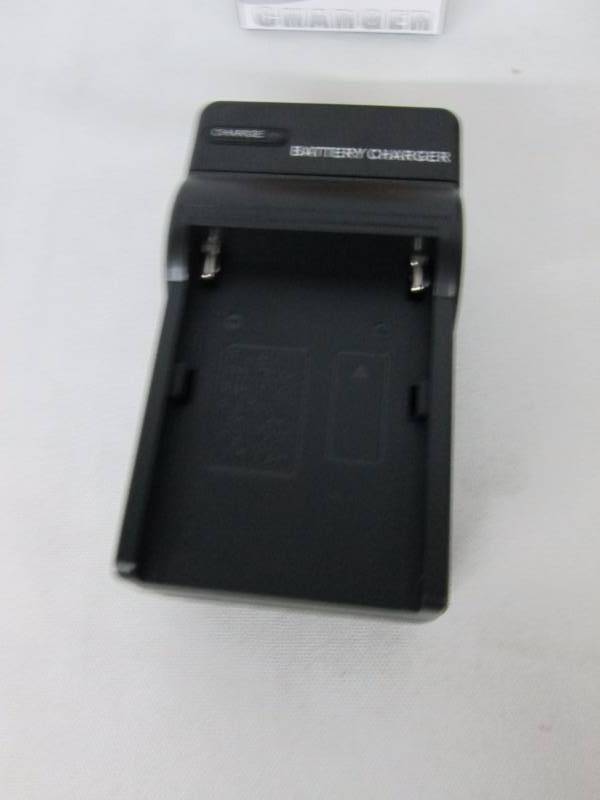 Li-Ion Camera Battery and Charger