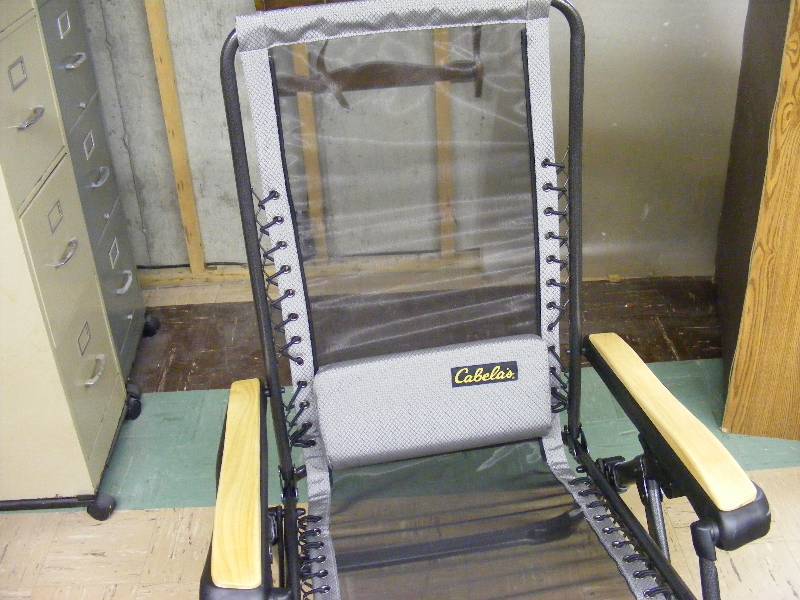 Cabelas Folding Lawn Chair in Carry Case