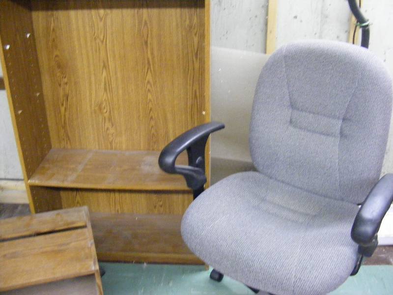 Rolling Wooden Stand, Rolling Office Chair, Wood Bookcase