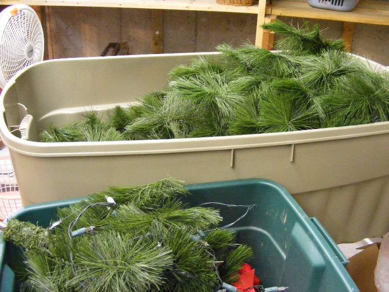 Christmas Tree in Totes
