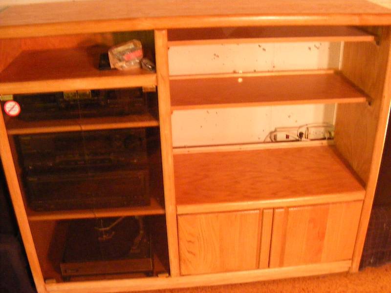 Wooden Stereo Component Shelf