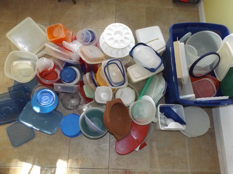 Tupperware and storage containers.