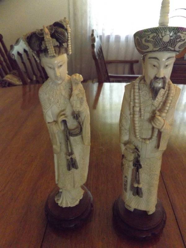 Pair of Oriental figurines.