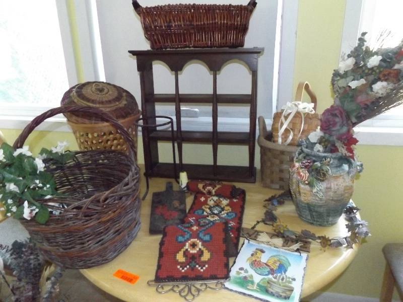 Wall shelf, baskets, decorations.
