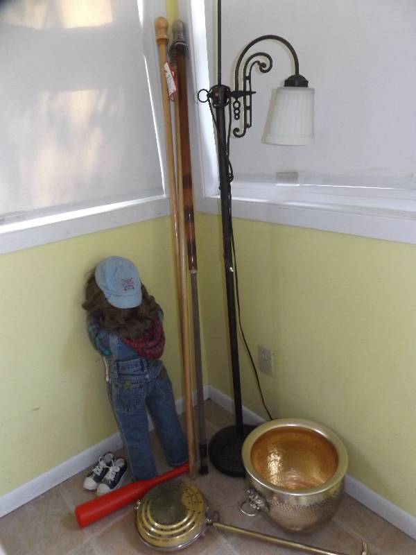 Floor lamp, 3 curtain rods, spitoon, bedwarmer, standing doll.