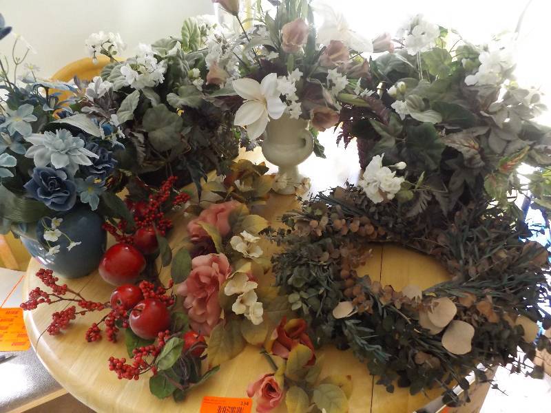 4 flower arrangements, 3 swagswreaths