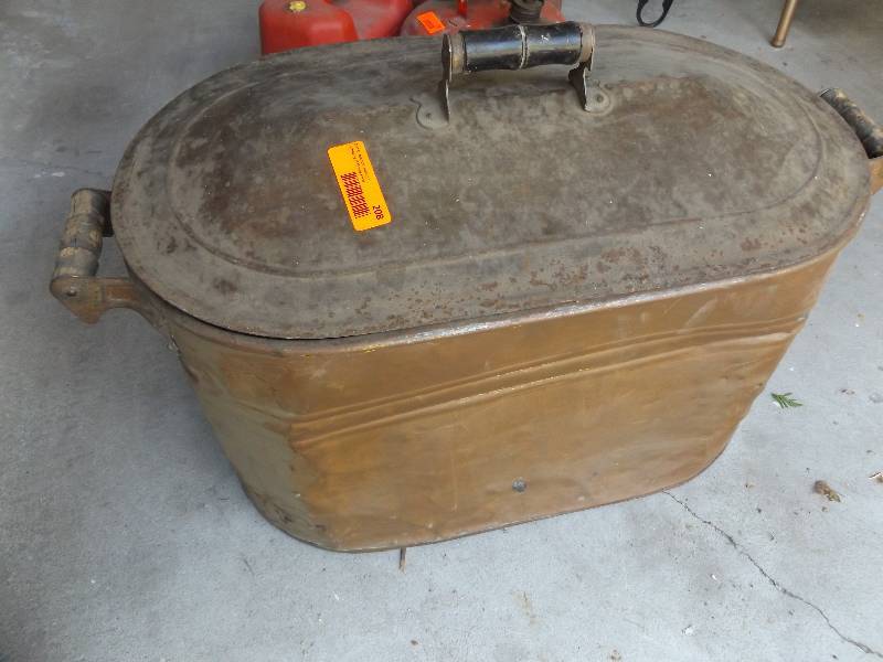 copper pot with lid
