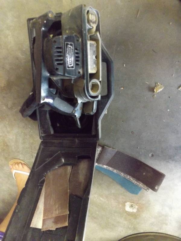 Craftsman sander with extra sanding sheets