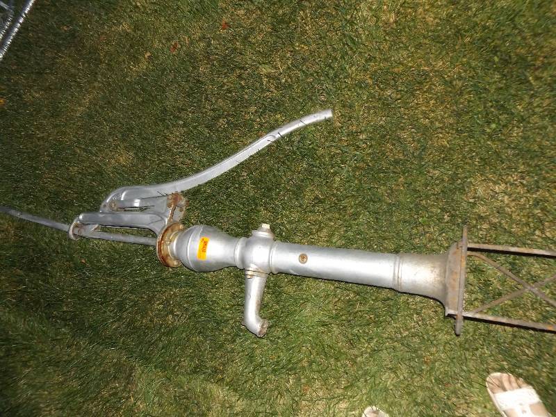 Cistern pump