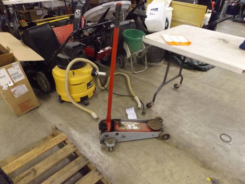 Hydraulic Floor Jack - 2.5 Ton Capacity