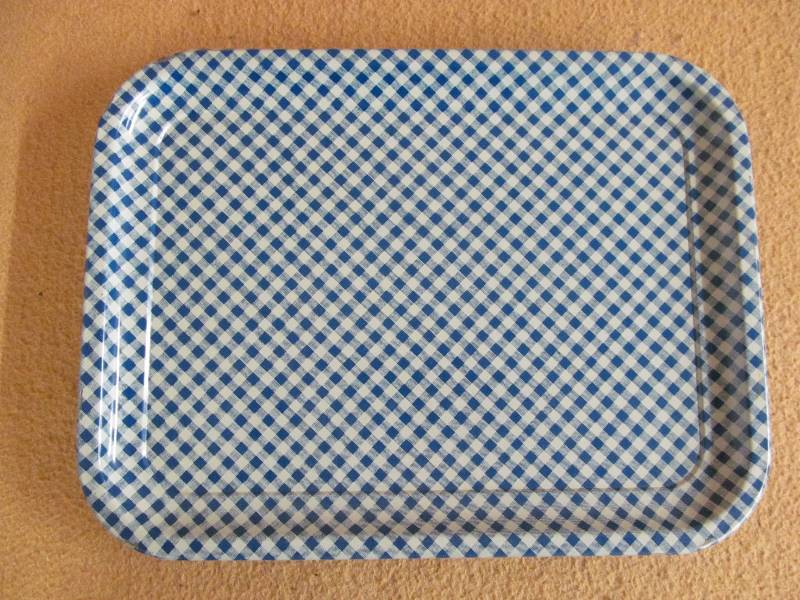 trays