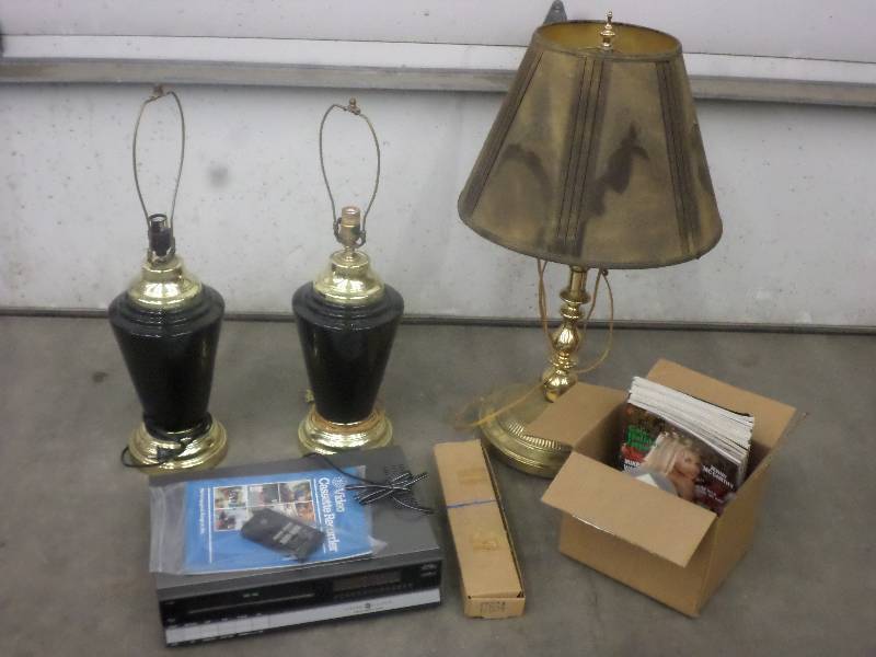 lot 22 image: Box Of (3) Lamps, VHS Player, Door...