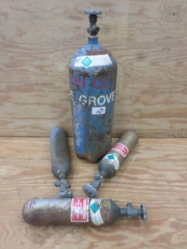 lot 33 image: (4) CO2 Tanks...