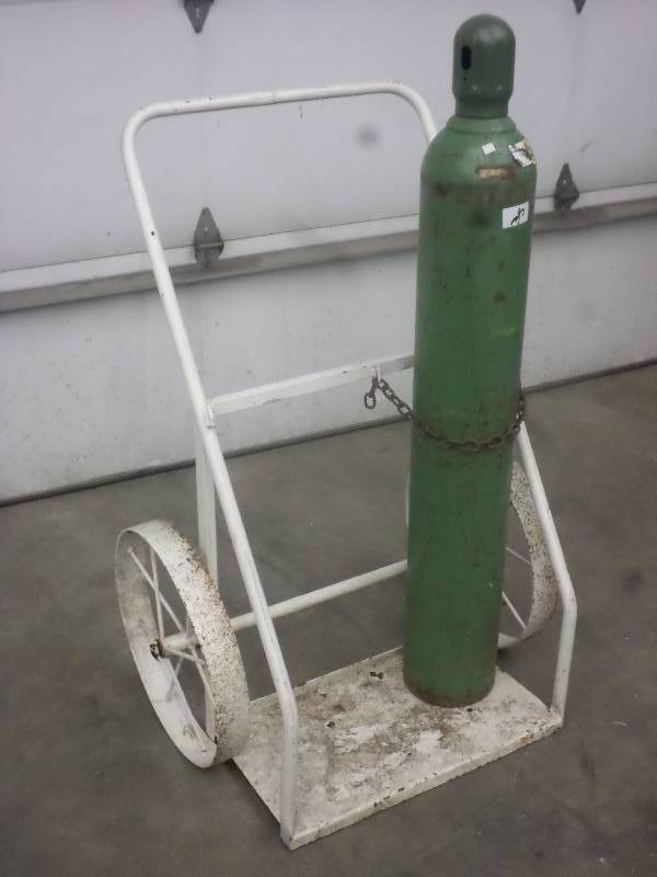 lot 35 image: Industrial Steel Welding Cart With ...