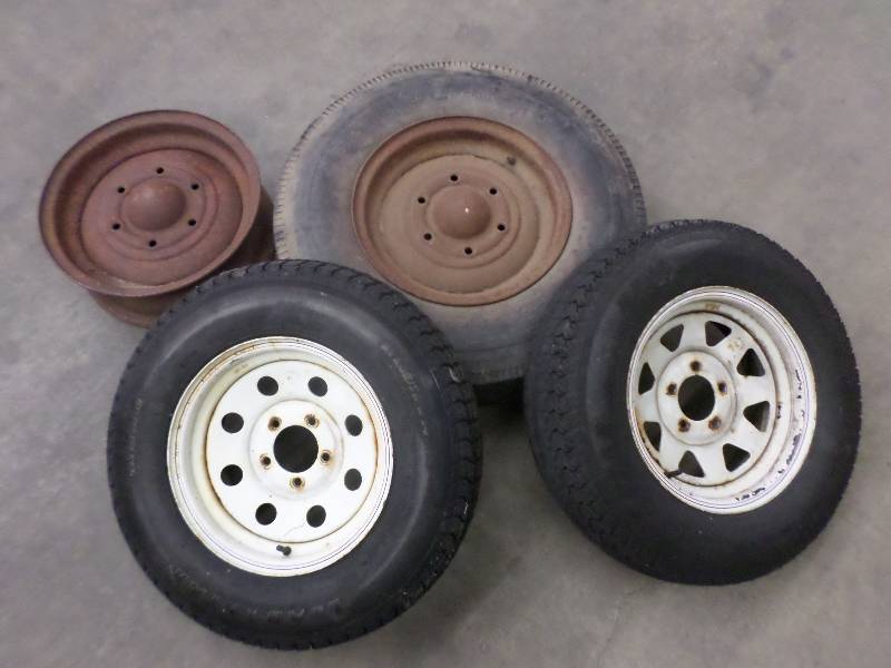 lot 36 image: Wheels & Tires (2) 2057514 Tires...