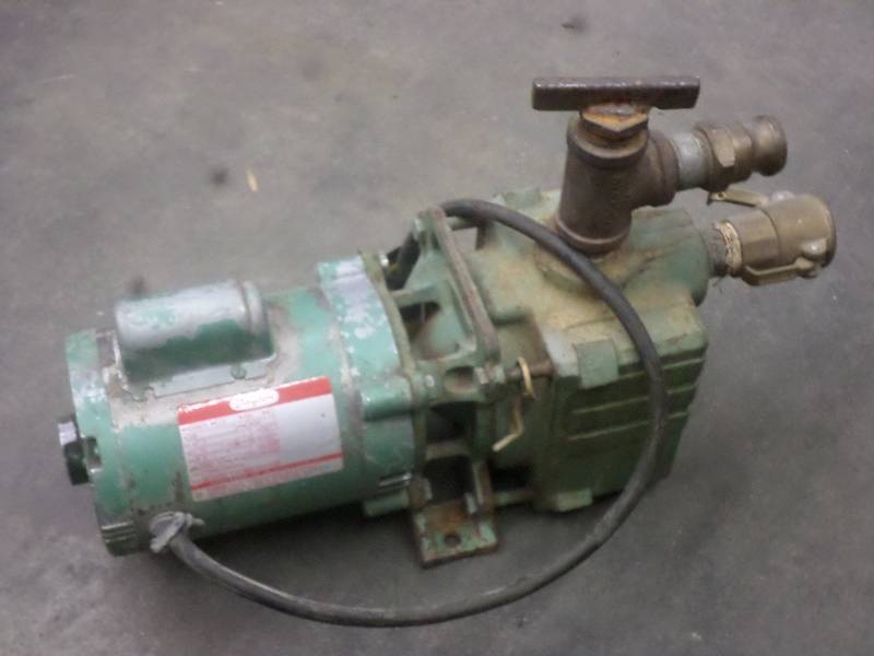 lot 55 image: Dayton 120Volt 13HP Electric Pump...