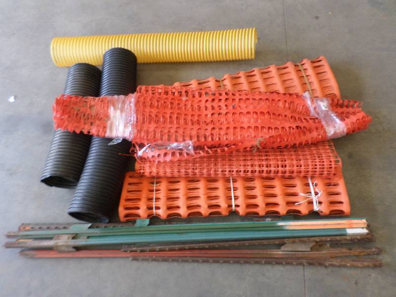 lot 89 image: Lot Of Fence Stakes, Safety Fencin...