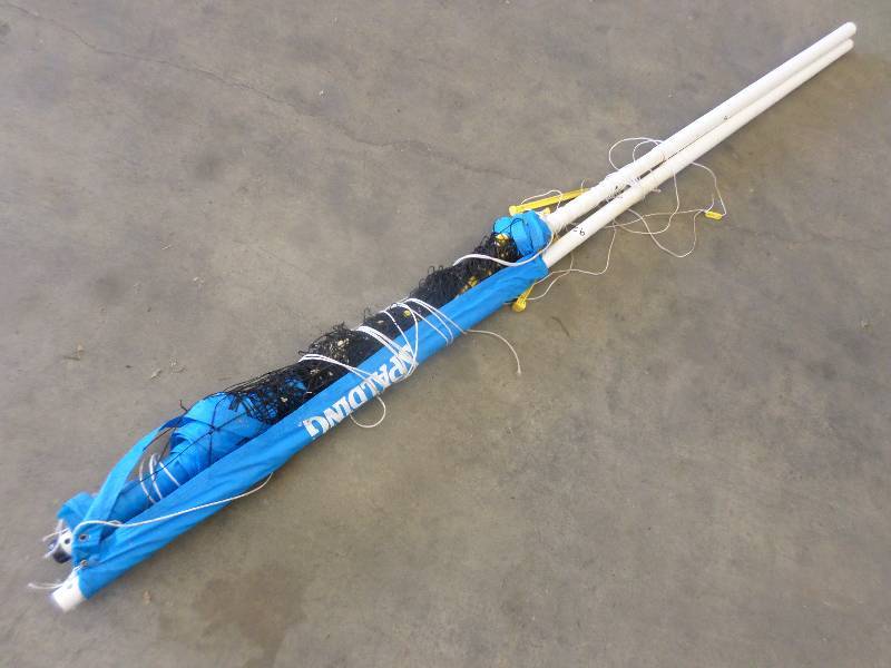 lot 92 image: Spaulding Volleyball Net ...