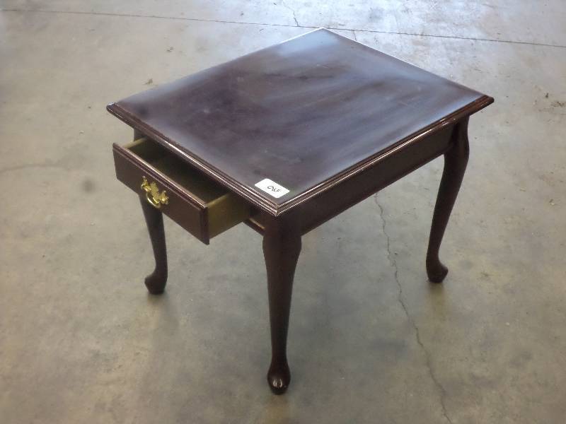 lot 96 image: 18x24 Wood Side Table With Drawer...