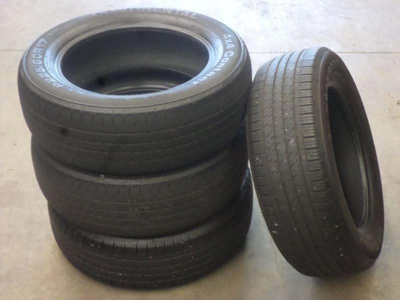 lot 97 image: (4) Continental P2256017 Tires, U...