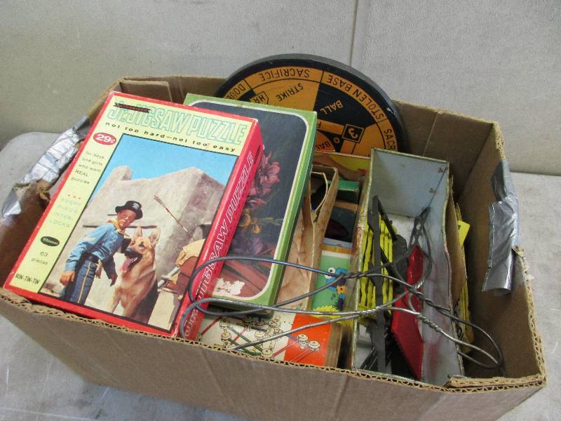 Vintage toys and puzzles