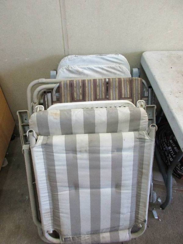 7 lawn chairs