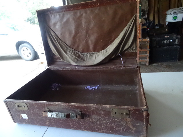 Suit Case