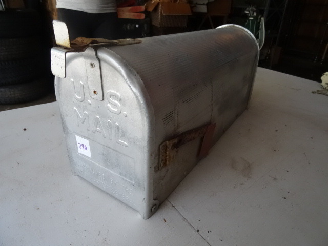 Mail Box